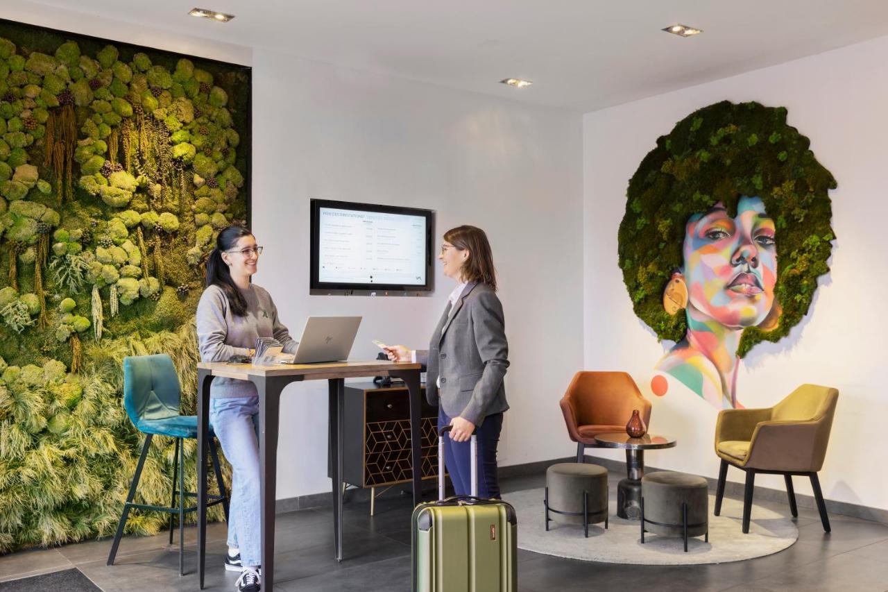 Mercure Paris Gare Du Nord Exterior photo